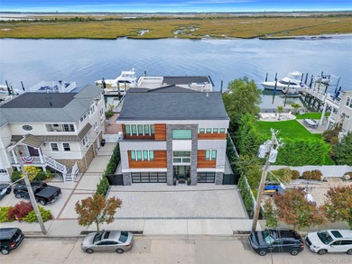 *Point Lookout Long Island *45 Minutes to NYC. - *Brand New