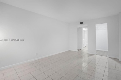 ****STUNNING TURNKEY 1-Bed 1-Bath CONDO IN THE HEART OF THE FORT