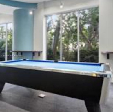 Beautifully remodeled & PERMITTED  2-BEDROOM on the beach close