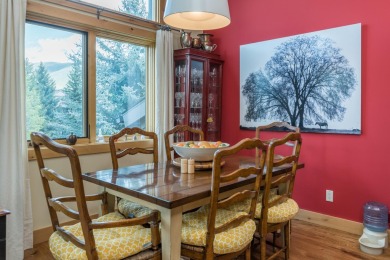 Rarely offered 2BD/2.5BA Summit II penthouse condo features