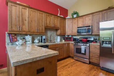 Rarely offered 2BD/2.5BA Summit II penthouse condo features