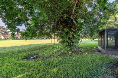 Great villa on the golf course, beautifully updated new kitchen