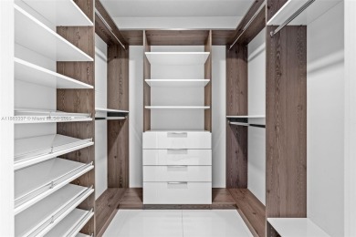 One of the most functional 1 Bed + Den layouts at Paramount