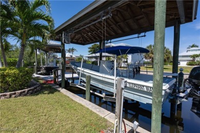 Nestled in the tranquil fishing community of Bokeelia on Pine