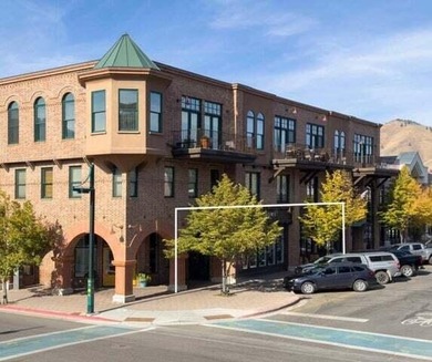 331 Leadville Ave #B is located in a mixed-use retail and