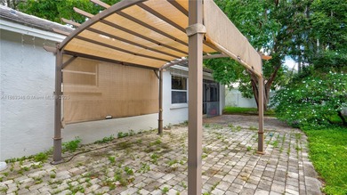 Single family home in Plantation, ideal for first-time buyers