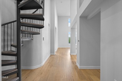 Light, bright and beautifully updated 2-bedroom 2-bath harbor