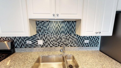 GREAT LOCATION Beautiful 2 bedroom, 1.5 bath condo located in