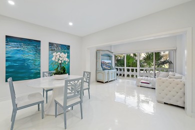 Beautifully renovated in-town apartment at the historic direct