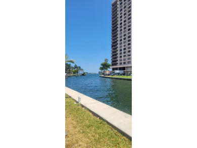 Best Studio in the Area, location location location, only bring