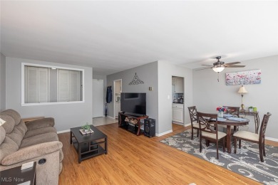 Situated on the 16th floor of Marine Towers East, this move in