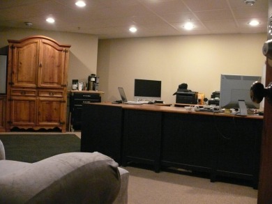 Eight out of Seventeen platted commercial condominiums with a