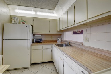 Welcome to Las Verdes, a vibrant and beautifully maintained 55+