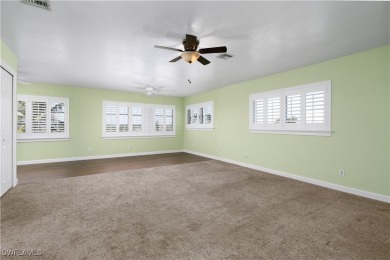 Nestled in the tranquil fishing community of Bokeelia on Pine