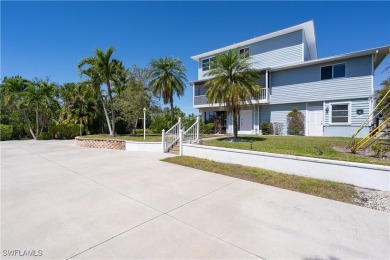 Nestled in the tranquil fishing community of Bokeelia on Pine