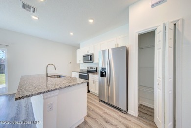 BRIGHT, SUNNY, CLEAN, NEWER! 2023-Built Home with Modern