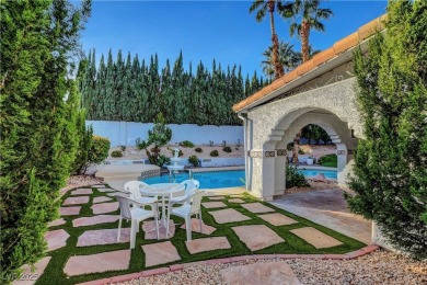 Fully remodeled home in The Lakes! This beautifully upgraded