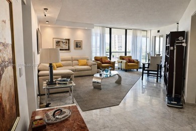 This stunning 2-bedroom 2-bathroom condo in Turnberry Towers is