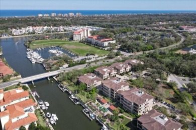 Waterfront 2-Bedroom Condo
Enjoy beautiful Intracoastal views