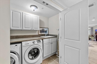 Waterfront 2-Bedroom Condo
Enjoy beautiful Intracoastal views