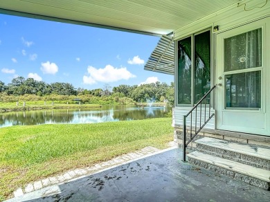 (Espanol a continuacion) This beautifully maintained, 2-bedroom