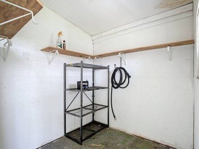 (Espanol a continuacion) This beautifully maintained, 2-bedroom