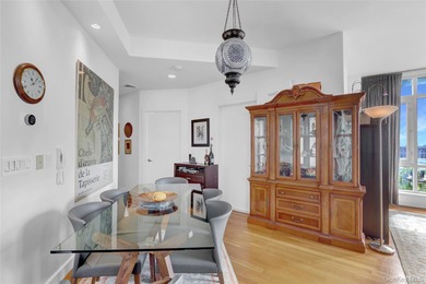 Bright & Spacious Two Bedroom/ Two Bathroom Unit With Amazing