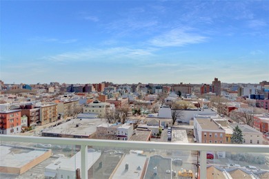 Bright & Spacious Two Bedroom/ Two Bathroom Unit With Amazing