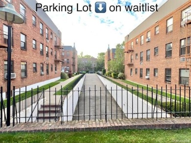 Oakland Gardens ,COOP 1 BEDROOM - split layout , easy can be use