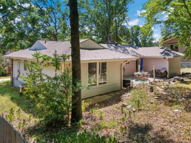 Are you in search of the perfect summer home or a welcoming