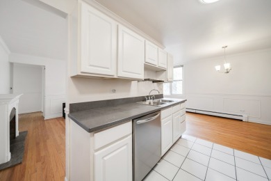 What a spacious 2 bed 2 bath condo.  This layout features large