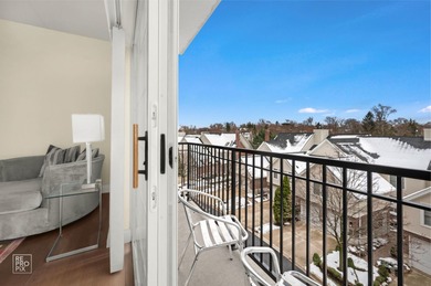 This high-floor treasure offers the most open and versatile