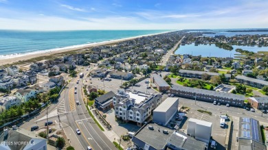 LOCATION, LOCATION, LOCATION! Nearly Bay Head location for a