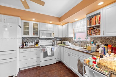 Don't miss this well-priced 2-bedroom, 2-bath condo featuring 1