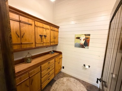 Welcome to low-maintenance living in an unbeatable location