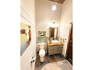 Welcome to low-maintenance living in an unbeatable location