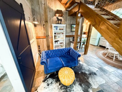 Welcome to low-maintenance living in an unbeatable location