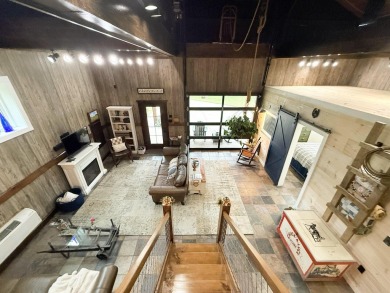 Welcome to low-maintenance living in an unbeatable location