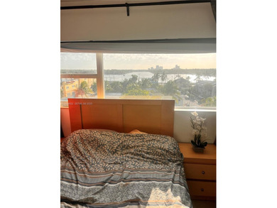 Beautifully furnished 1-bedroom condo with direct ocean views