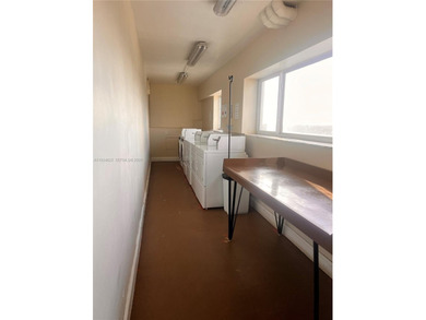 Beautifully furnished 1-bedroom condo with direct ocean views