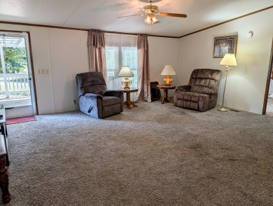 Move-In ready Kentucky Lake area home with a nice setting