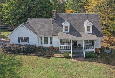 Peaceful Country Living on 4+ Acres!! Welcome to your own slice