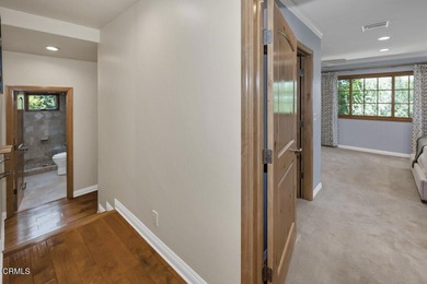 Tucked away in a prime SW Pasadena location, this character