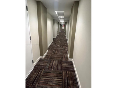 SPACIOUS 3BR/3Bth corner unit at Midtown Doral. Modern design w/