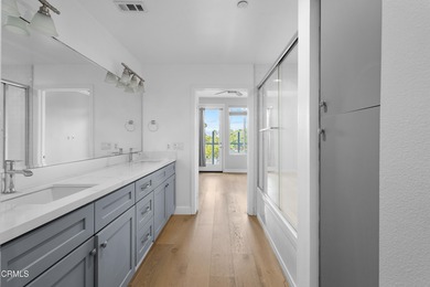 Light, bright and beautifully updated 2-bedroom 2-bath harbor