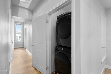 Light, bright and beautifully updated 2-bedroom 2-bath harbor