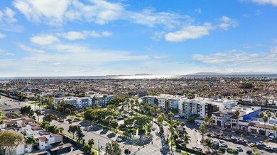 Light, bright and beautifully updated 2-bedroom 2-bath harbor