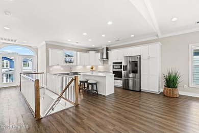 Stunning 4BR/4.5BA Ocean Isle Beach Island Home - Private