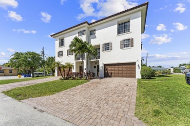 Beautiful 4-unit building on Singer Island just steps from the