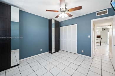 Charming 2-Bedroom in 55+ Beverly Hills Community!
Welcome to